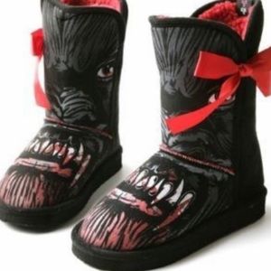 Iron fist warewolf boots size 6